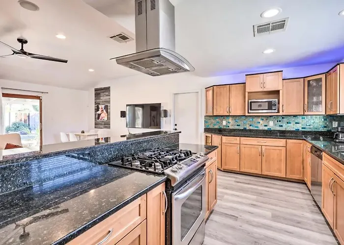 Modern Min Walk To W & City Center Holiday home *